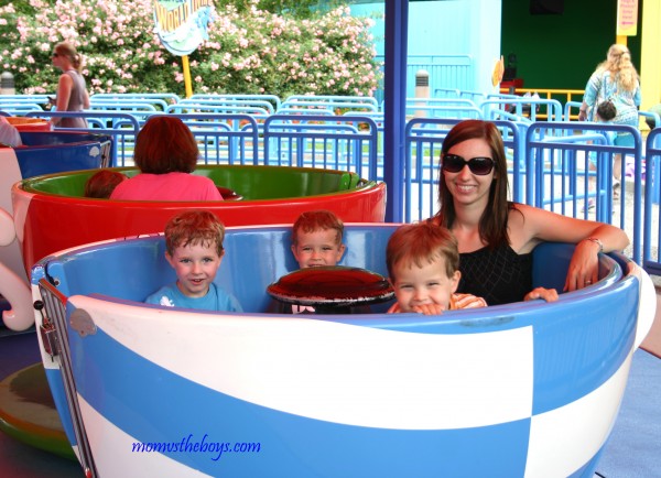 tea cup ride at sesame place