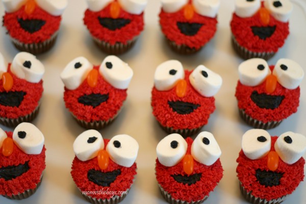 Elmo Cupcakes - Mom vs the Boys