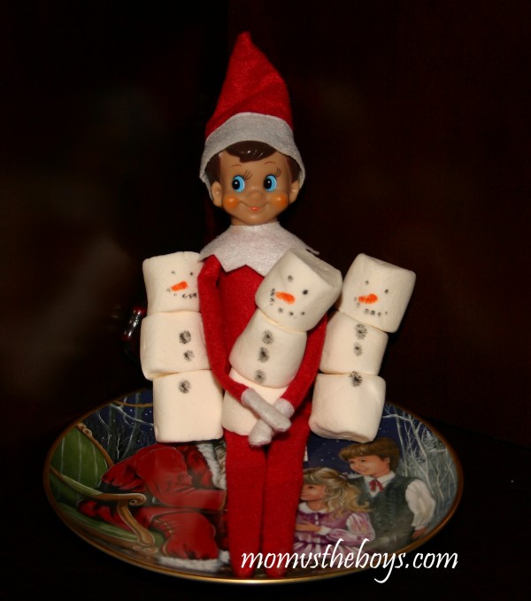 Happy Snowmen Elf on the Shelf. Click for more ideas! #elfontheshelf