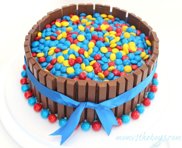 kit kat birthday cake