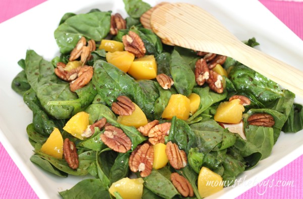 peach and spinach salad