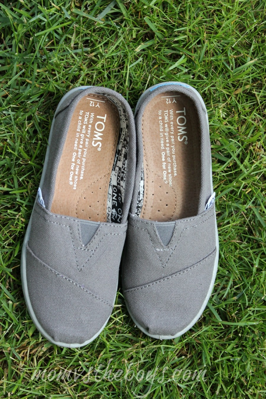 Kids can relax in style with TOMS shoes - Mom vs the Boys