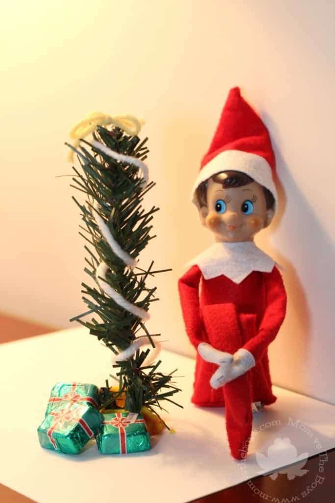 Elf on the shelf ideas - Mom vs the Boys