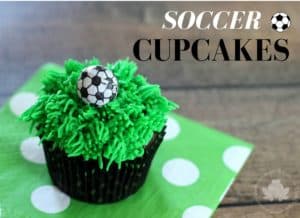 Soccer Cupcakes - Mom vs the Boys