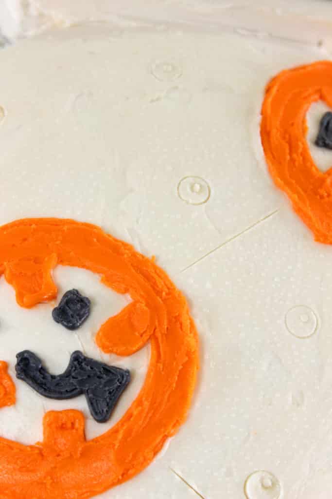 BB8_cake details_700