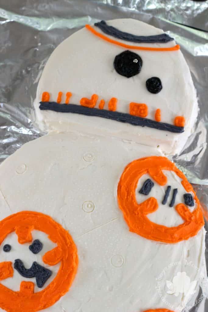 bb8 cake flat