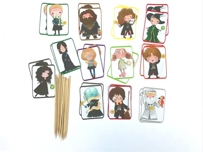 https://momvstheboys.com/wp-content/uploads/2017/07/harry-potter-cupcake-toppers-assemble-700x525.jpg