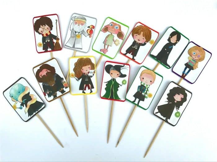 https://momvstheboys.com/wp-content/uploads/2017/07/harry-potter-cupcake-toppers-fixed-700x525.jpg