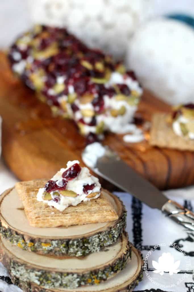 cranberry goat cheese log with triscuit crackers