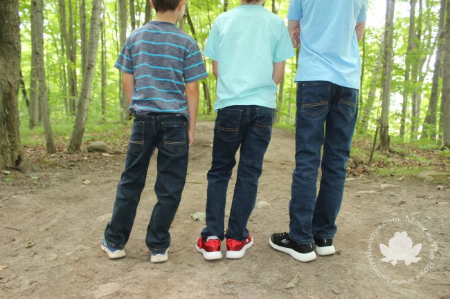 Back To Class with Wrangler Jeans for Boys – Mom vs the Boys